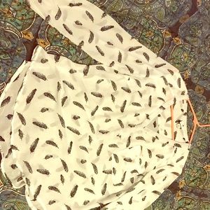 Long sleeve feather print blouse